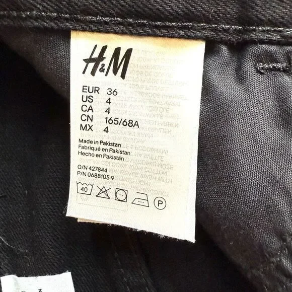 NWOT H&M Black Denim Raw Hem Mini Skirt - Picture 7 of 11